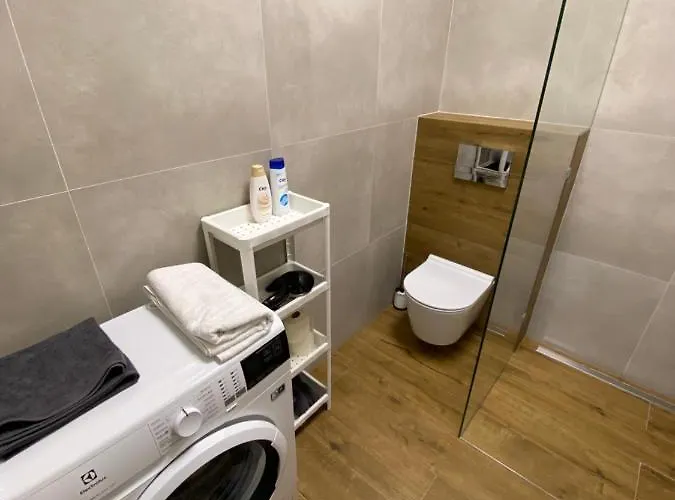 Przytulne W Centrum I Parking Podziemny Gratis فروتسواف